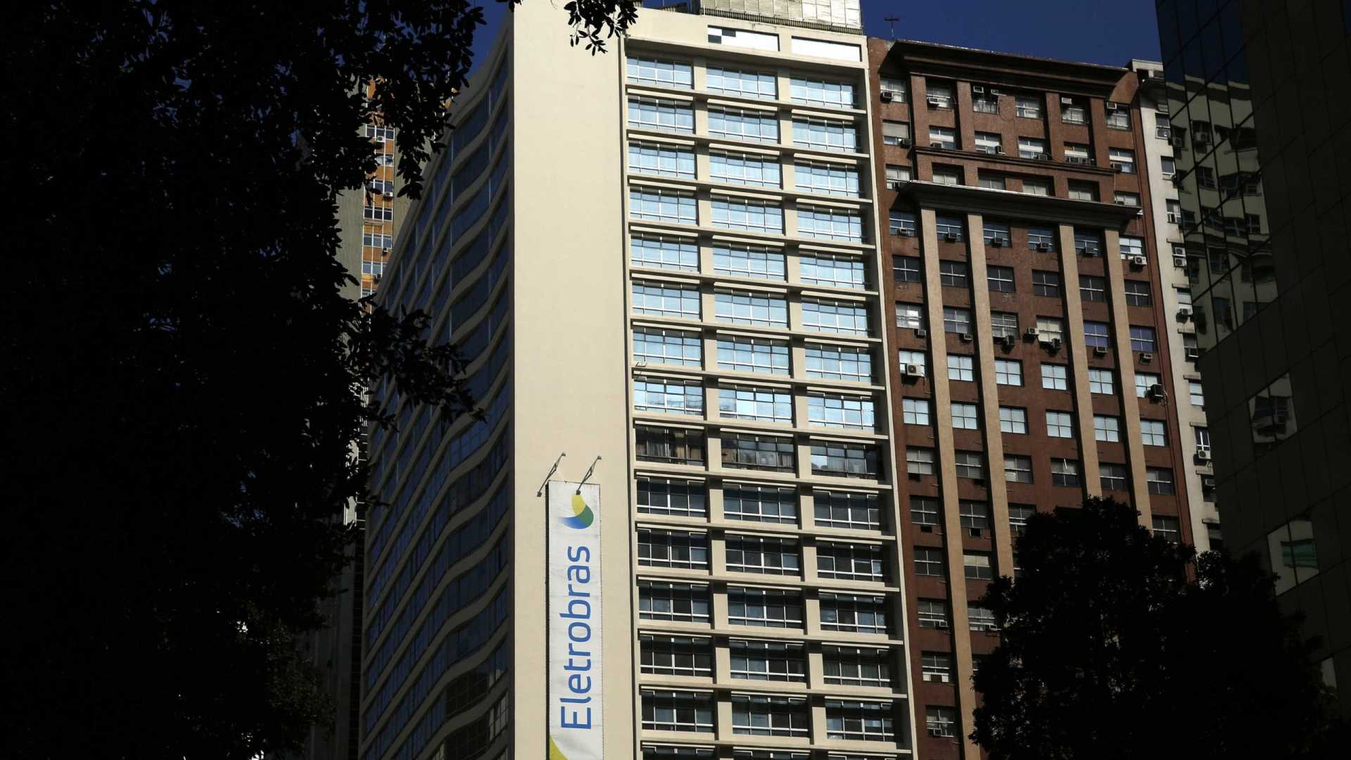 Três distribuidoras da Eletrobras vão a leilão nesta quinta