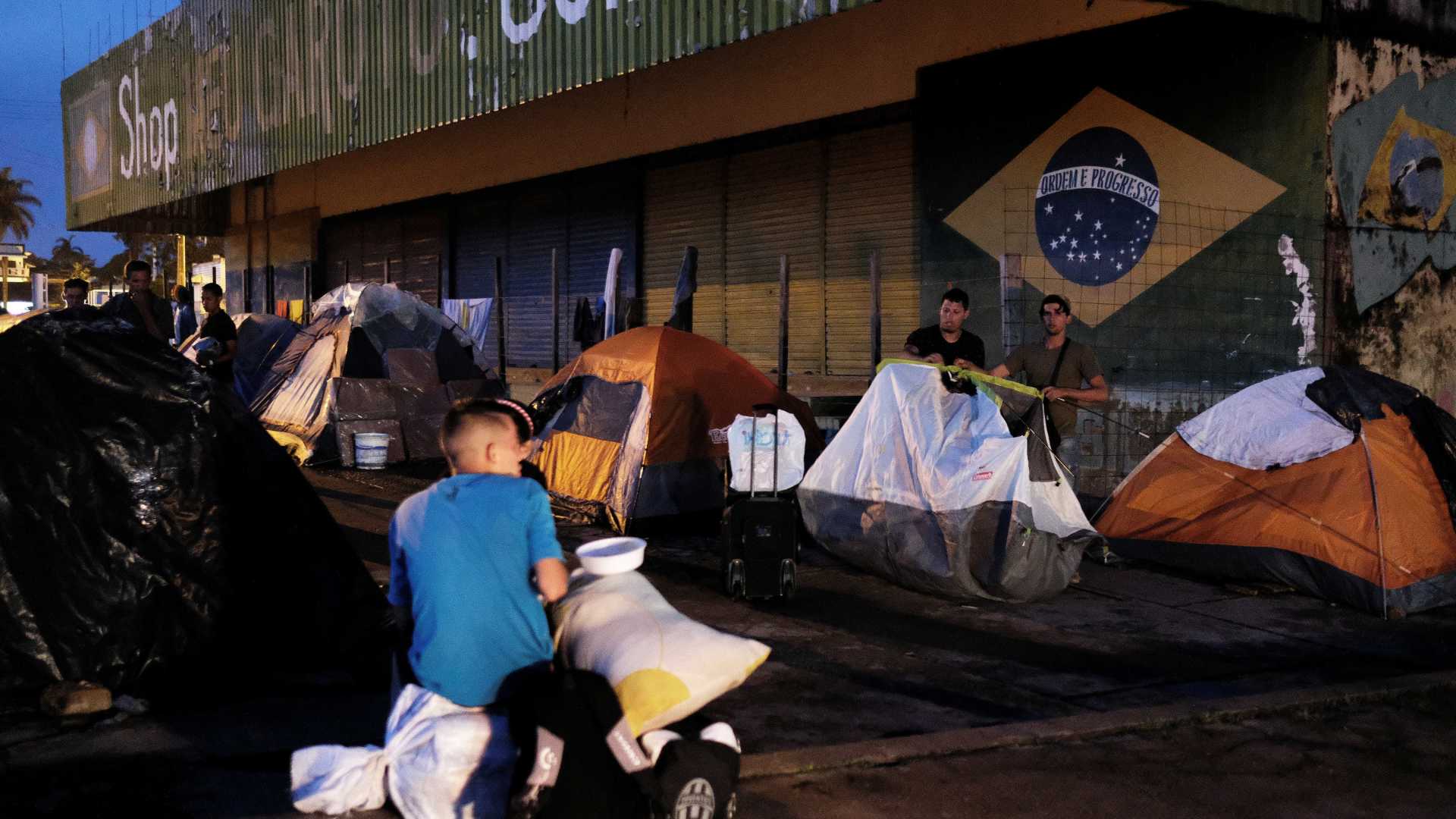 Boatos alimentam conflito com venezuelanos