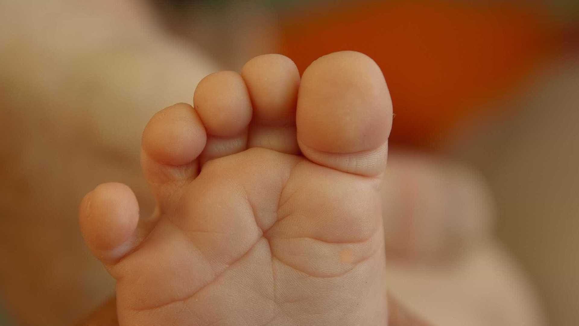 Mãe trans não consegue registrar seu filho biológico em cartório no RS