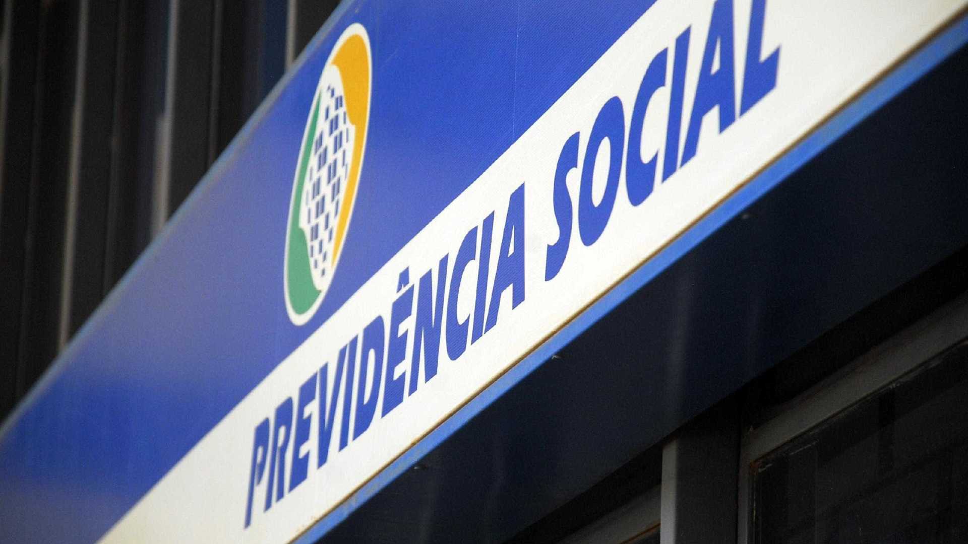 Servidores e militares vão gerar déficit de R$ 90 bi na Previdência