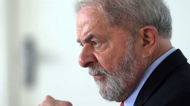 Advogados vão ao TRF-4 para que Lula grave vídeos para Haddad