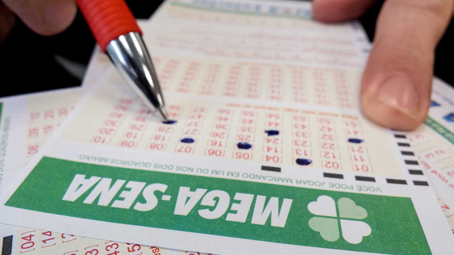 Dois apostadores dividem prêmio da Mega-Sena e faturam R$ 22 milhões