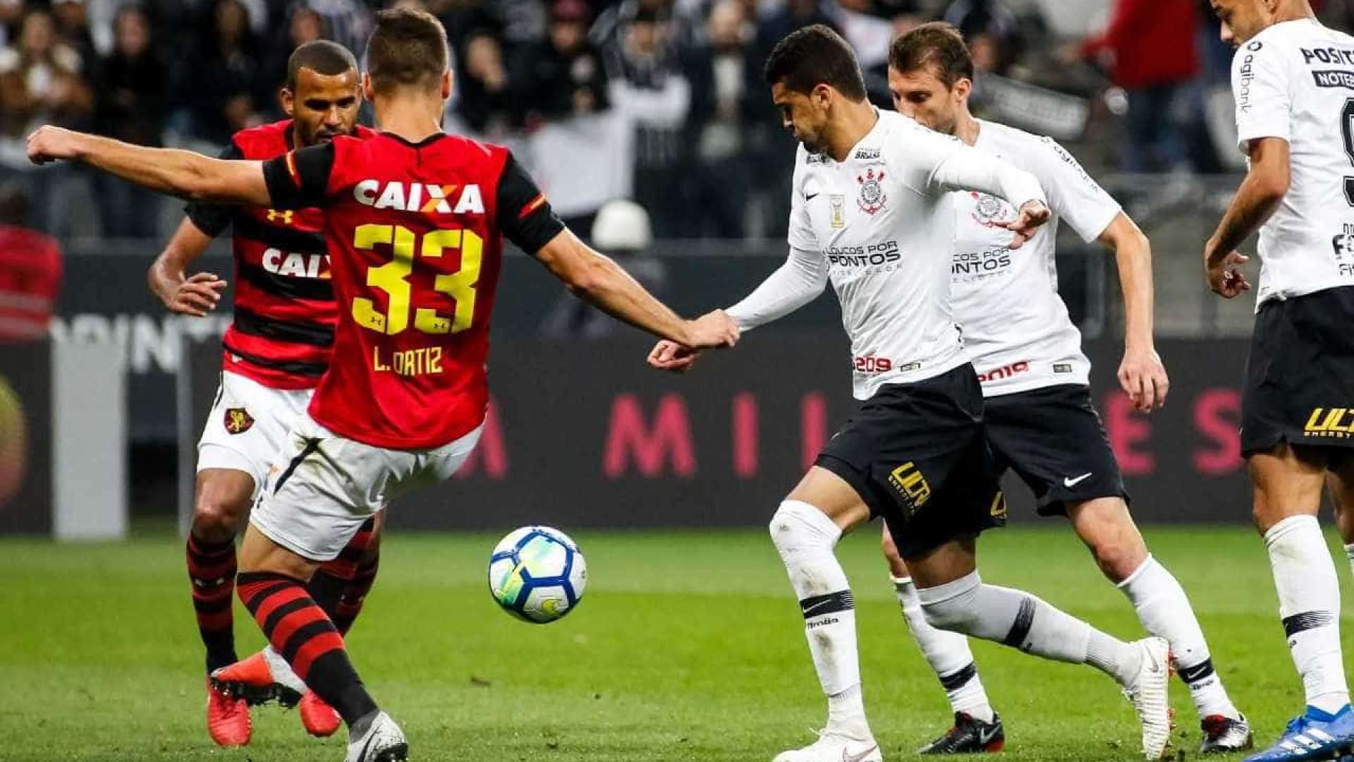 Corinthians desencanta, vence o Sport de virada e sobe na classificação