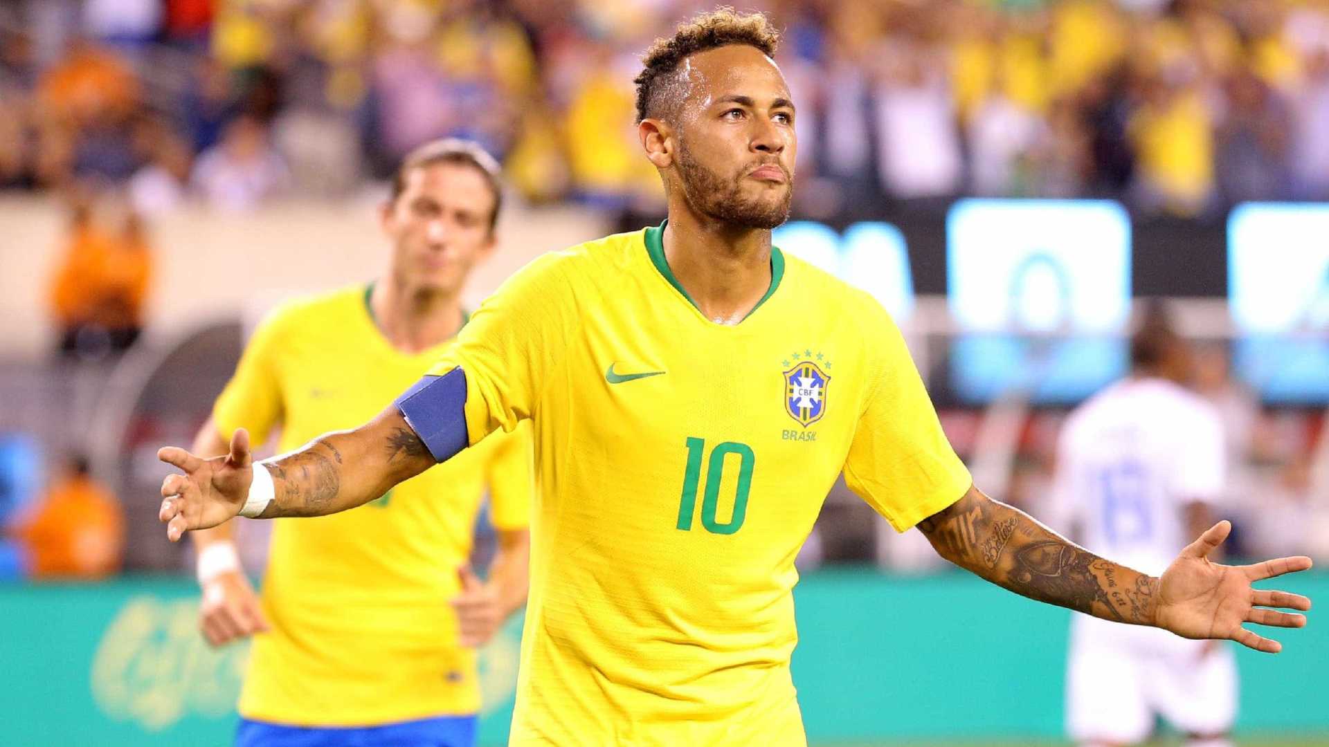 Brasil inicia novo ciclo para Copa com vitória e gol de Neymar