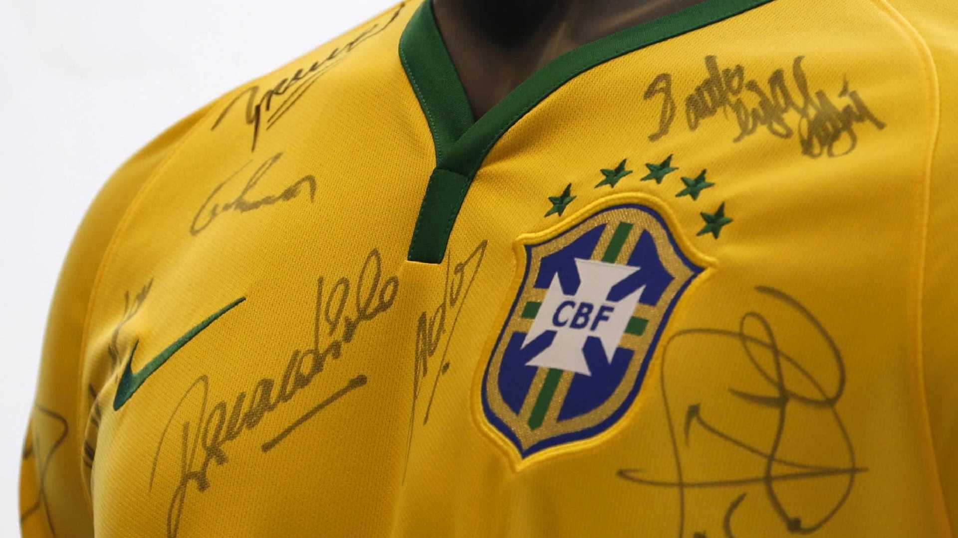 CBF vai mudar o escudo da seleção brasileira