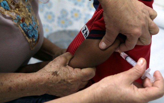 Com vacinação contra pólio e sarampo abaixo da meta, BA prorroga campanha de imunização até 14 de setembro