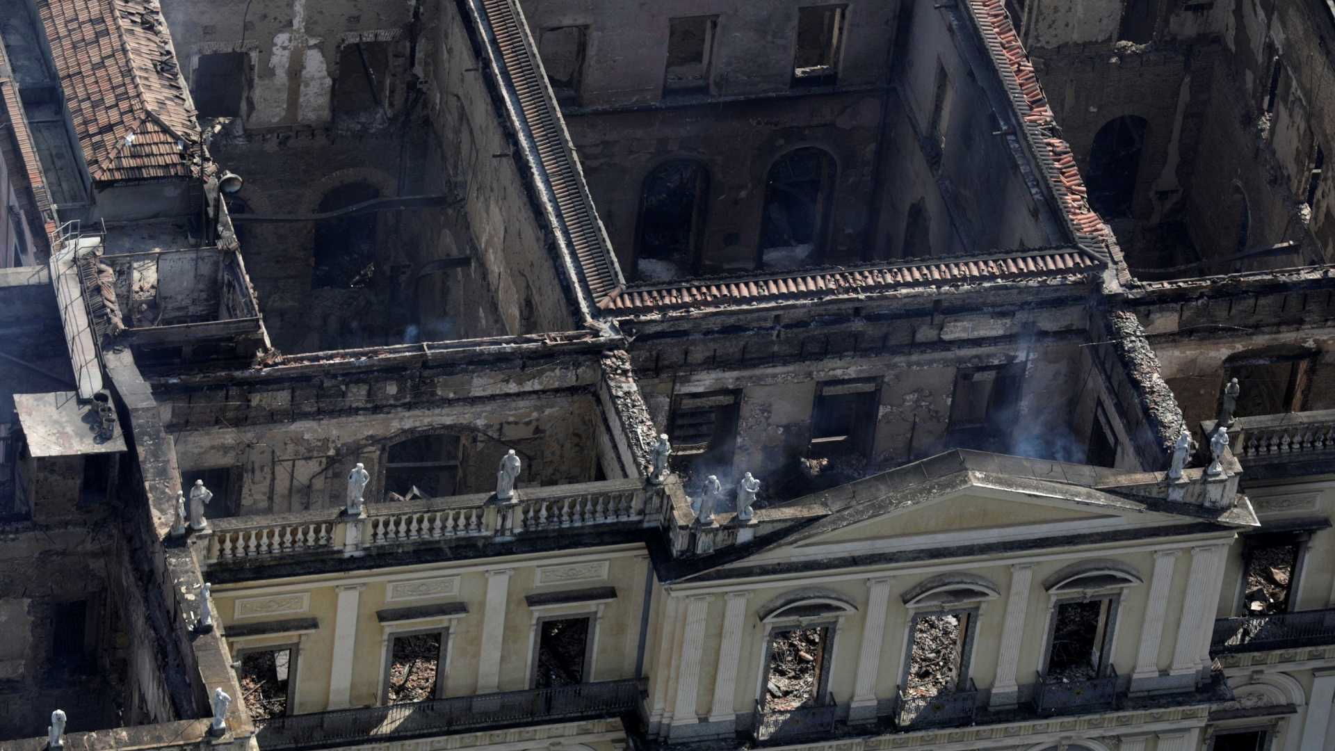 Incêndio no Museu Nacional reforça necessidade de digitalizar acervos