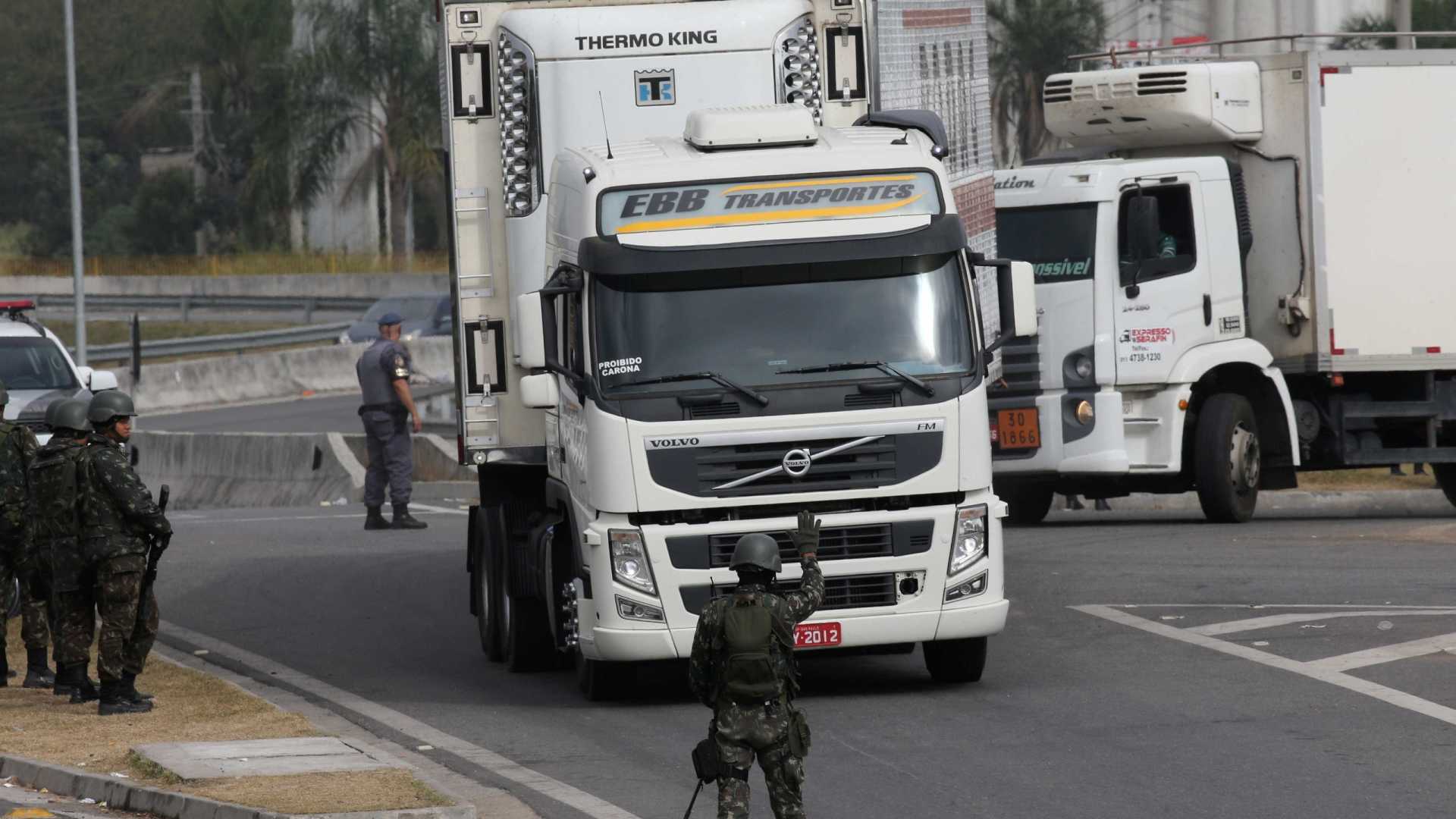 ANTT diz que 31 empresas tinham frete inferior ao piso neste sábado