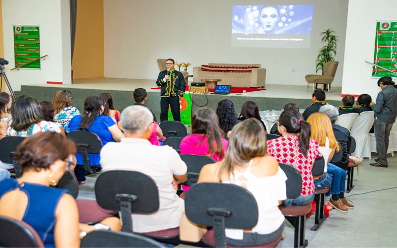 AVL e Secretaria de Educação realizaram seminário sobre literatura na era digital