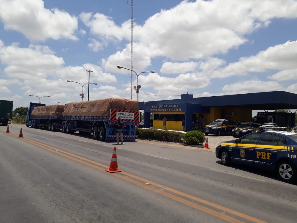 Caminhoneiros são presos e veículos roubados são recuperados em operação na BR-101, em AL