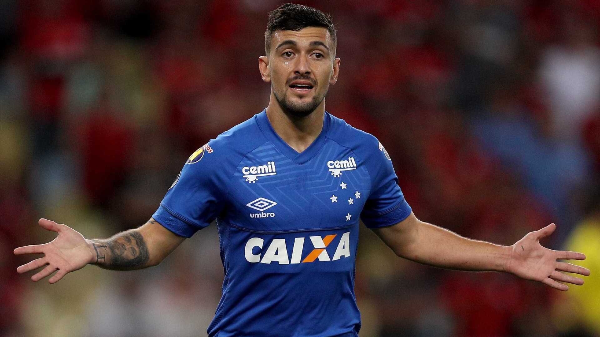Pela Copa do Brasil, Arrascaeta pede dispensa da seleção uruguaia