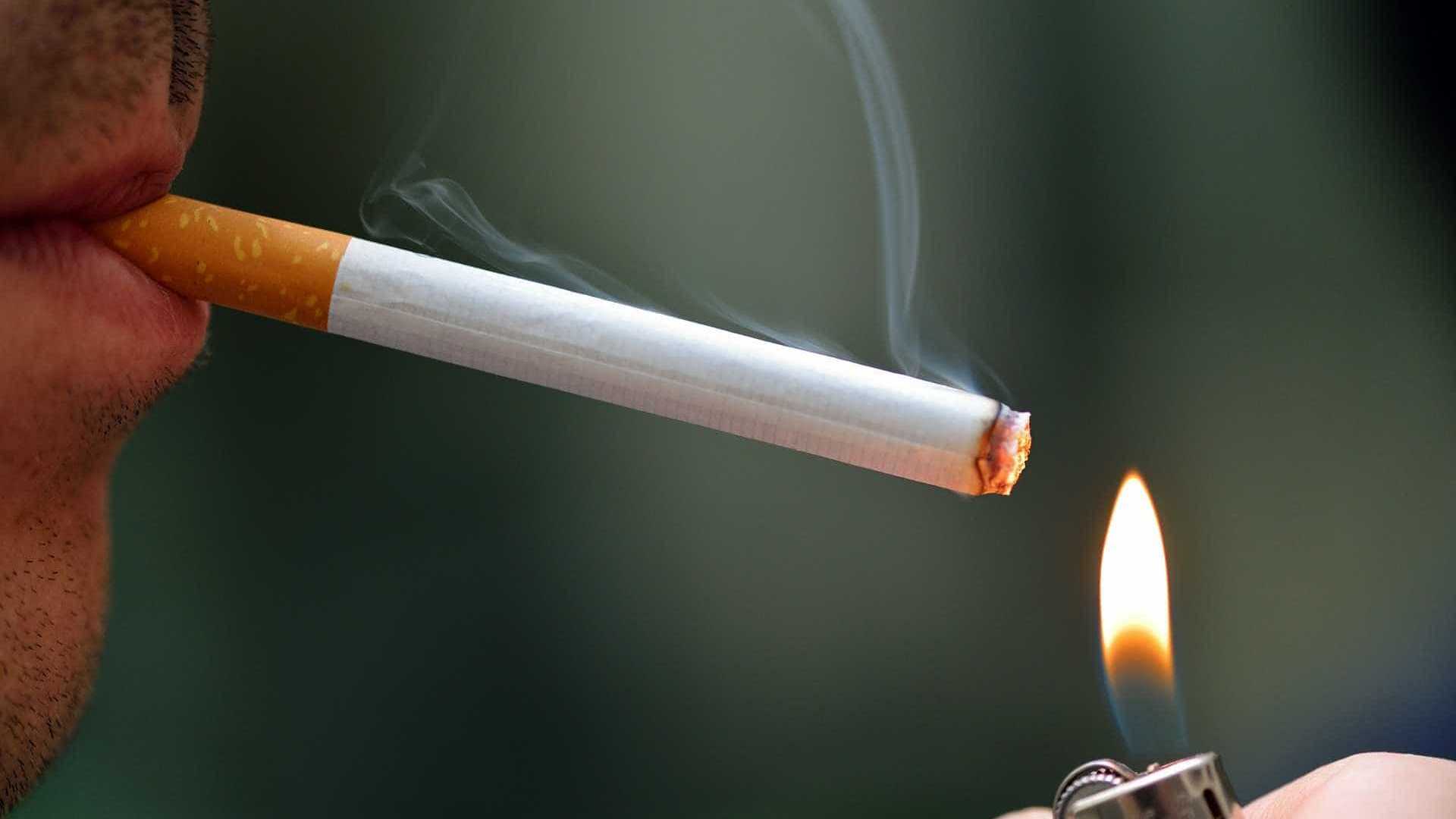 Restrições e impostos para cigarros têm que aumentar, diz especialista