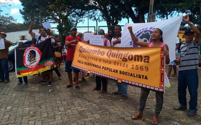 Grupo Quilombola realiza protesto em frente ao Incra, em Salvador, por demarcação de território