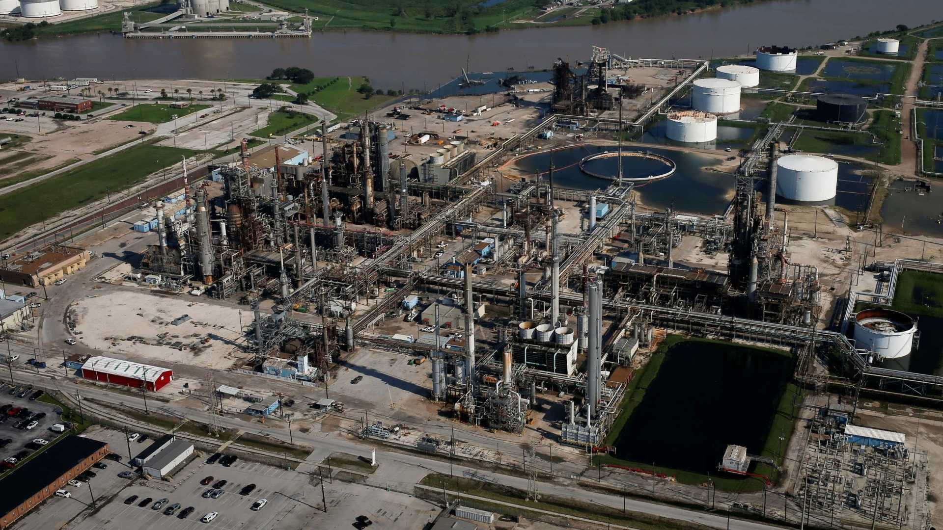 Petrobras negocia refinaria de Pasadena com americana Chevron