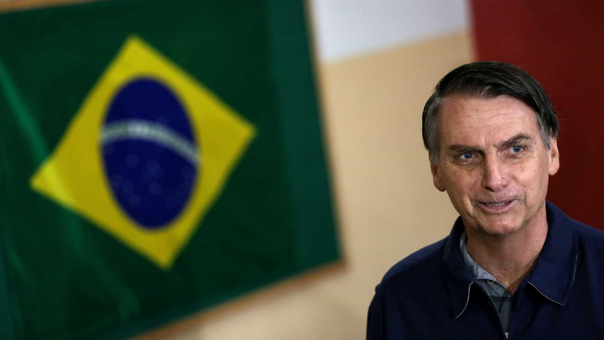 Bolsonaro promete 13º para o Bolsa Família, mas proposta é falha; veja