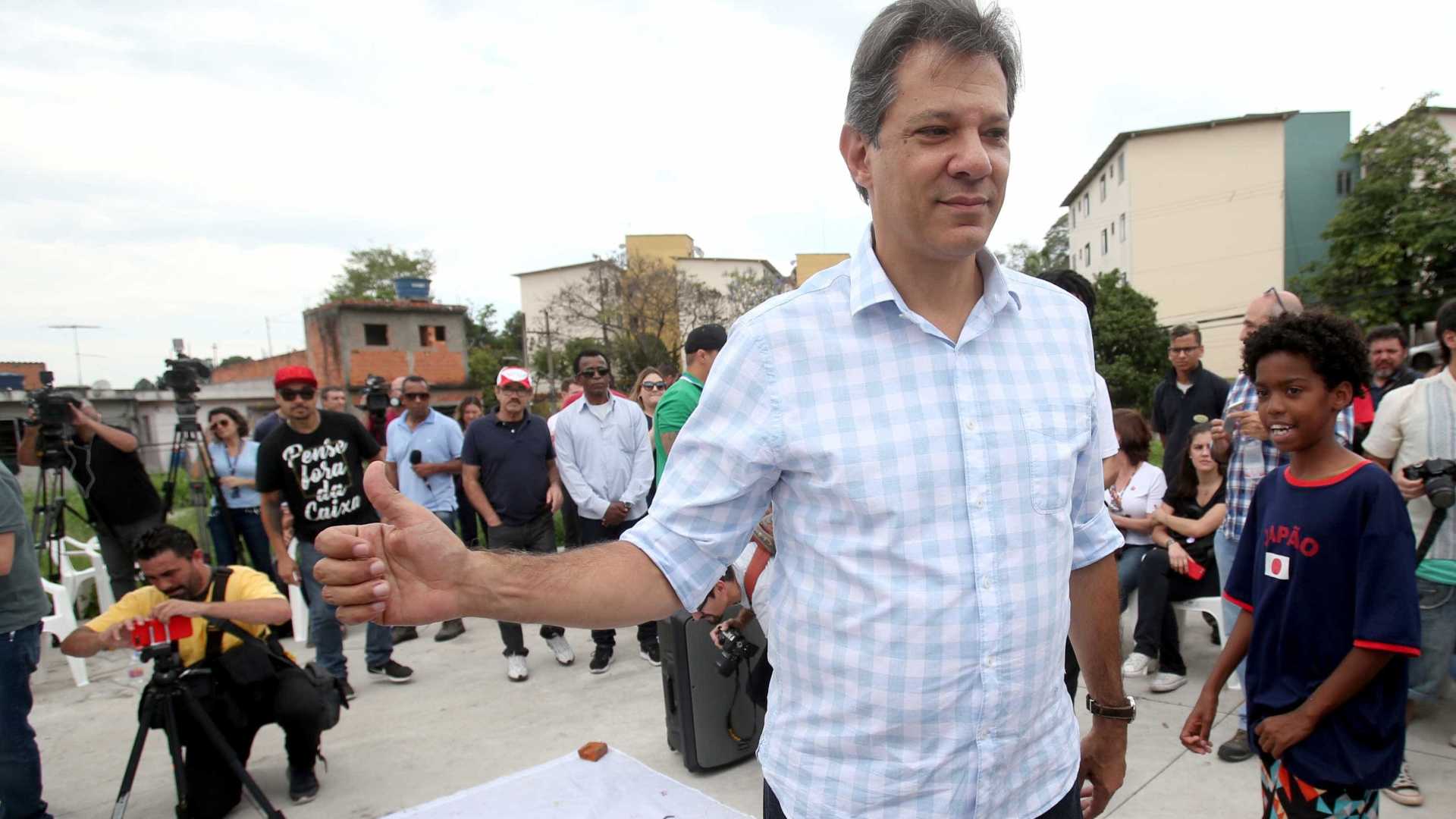 Haddad deixa de visitar Lula na PF em Curitiba