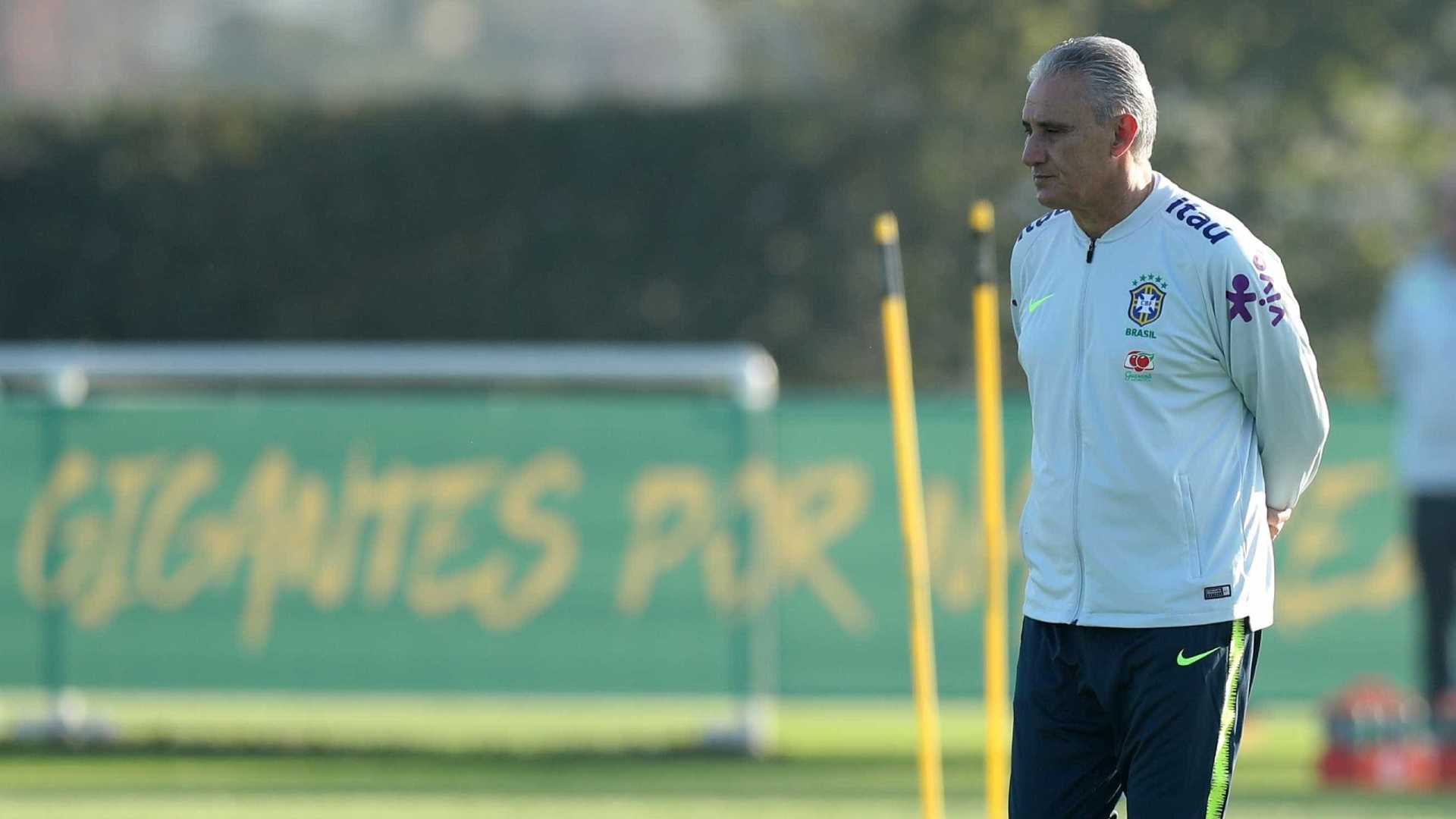 Tite faz testes na defesa da seleção brasileira contra Arábia Saudita