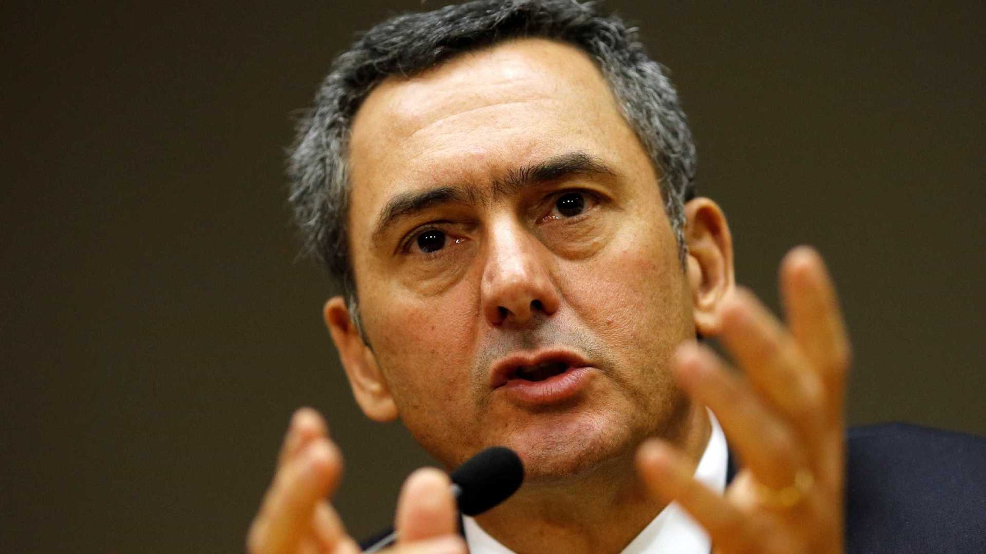 Temer manda continuar contratação na Caixa, diz ministro da Fazenda