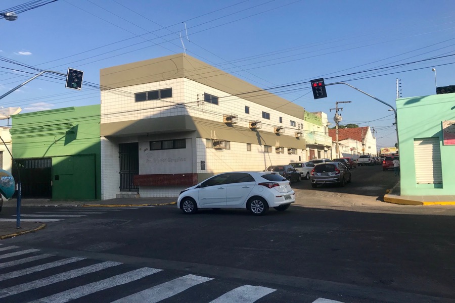 DEMUTRAN instala novo semáforo no Centro da cidade de Crato-CE
