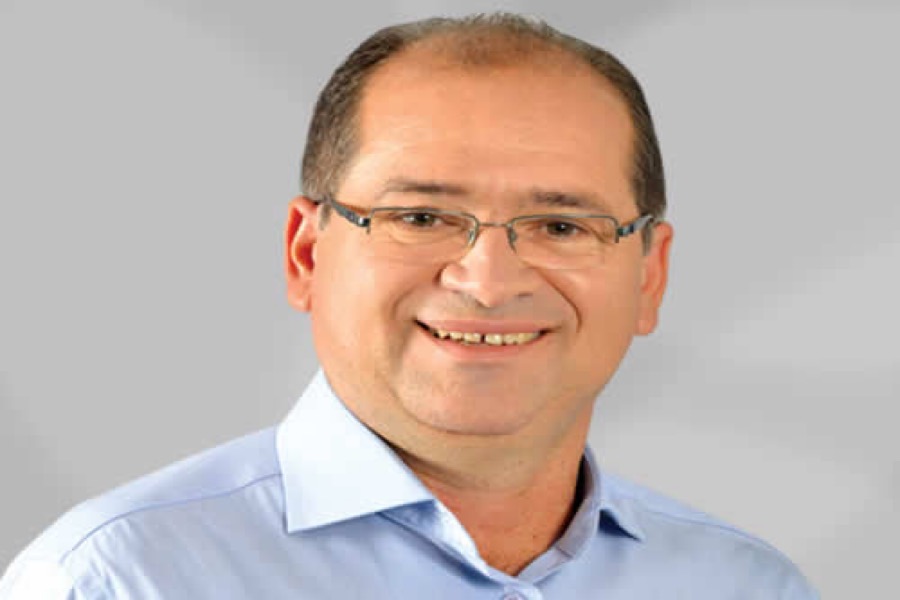 Prefeito do Crato, Zé Ailton Brasil teve telefone clonado