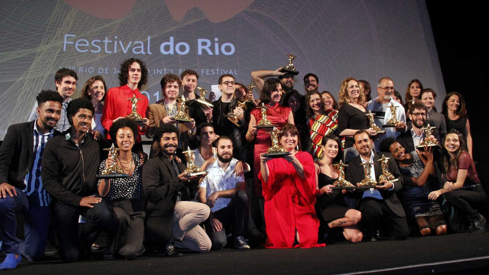 Drama LGBTQ ‘Tinta Bruta’ é o grande vencedor do Festival do Rio