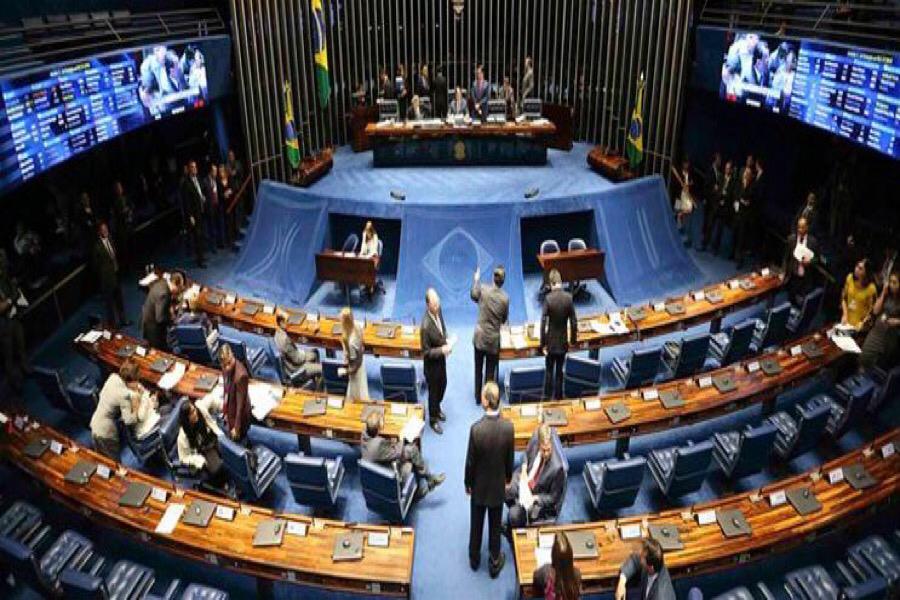 Antes de assumir, Bolsonaro já amarga primeira derrota no Congresso