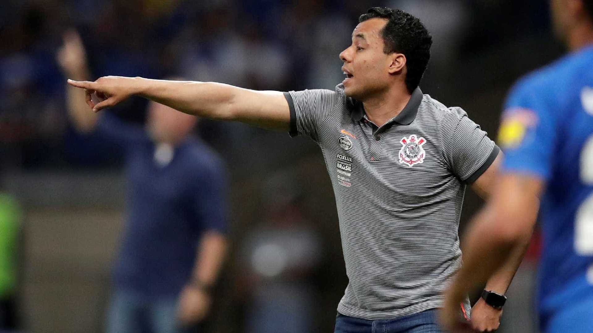 ‘Não tem chance de o Corinthians cair’, diz Jair Ventura após derrota