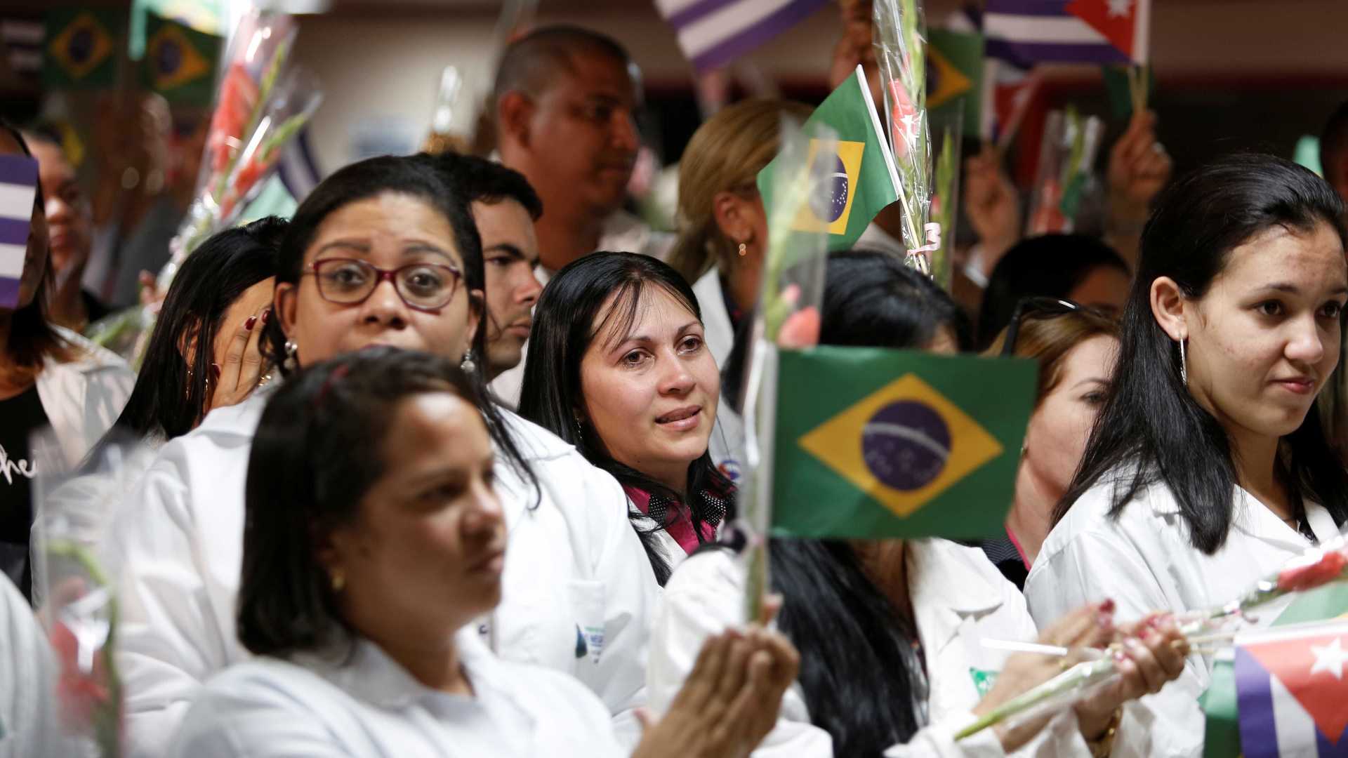 Ministério avalia deslocar médicos para área que ficar descoberta