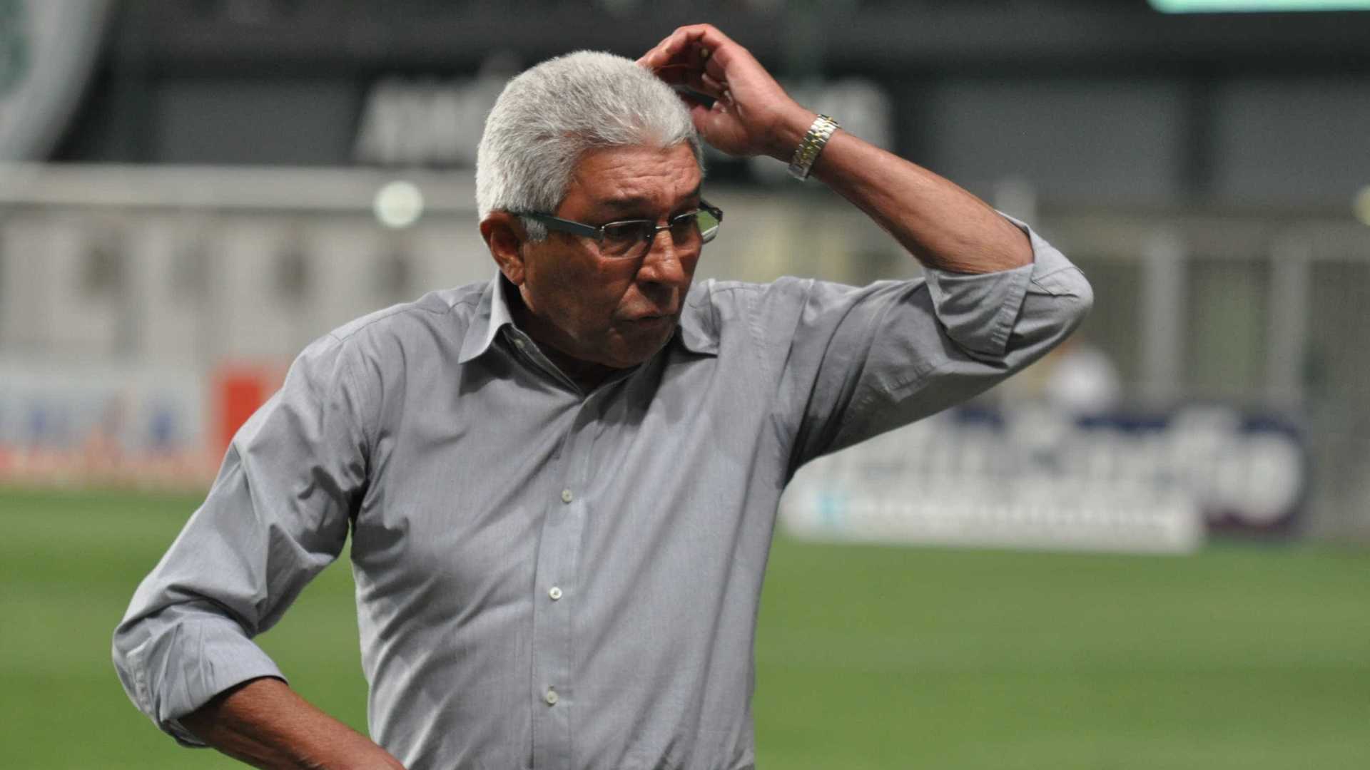 América-MG anuncia Givanildo Oliveira com novo técnico