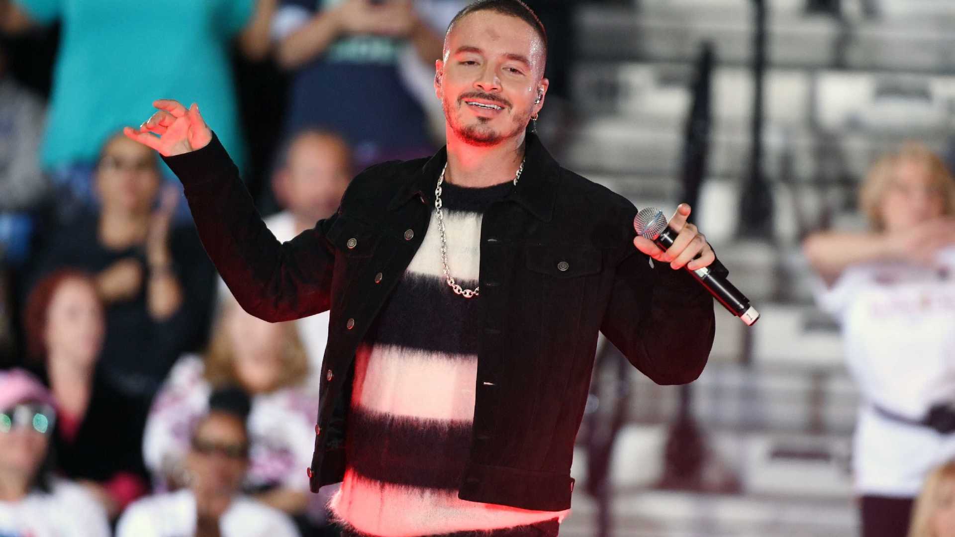 Indicado a oito categorias, J Balvin é favorito no Grammy Latino
