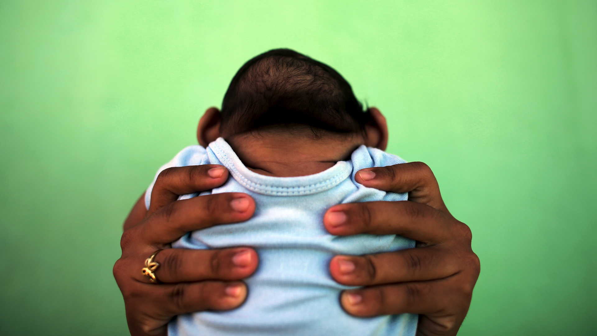 Mães de bebês com microcefalia vivem novos desafios