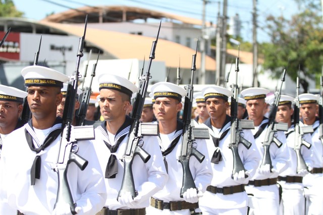 Marinha oferece 20 vagas no Recife com salários de até R$ 3,3 mil