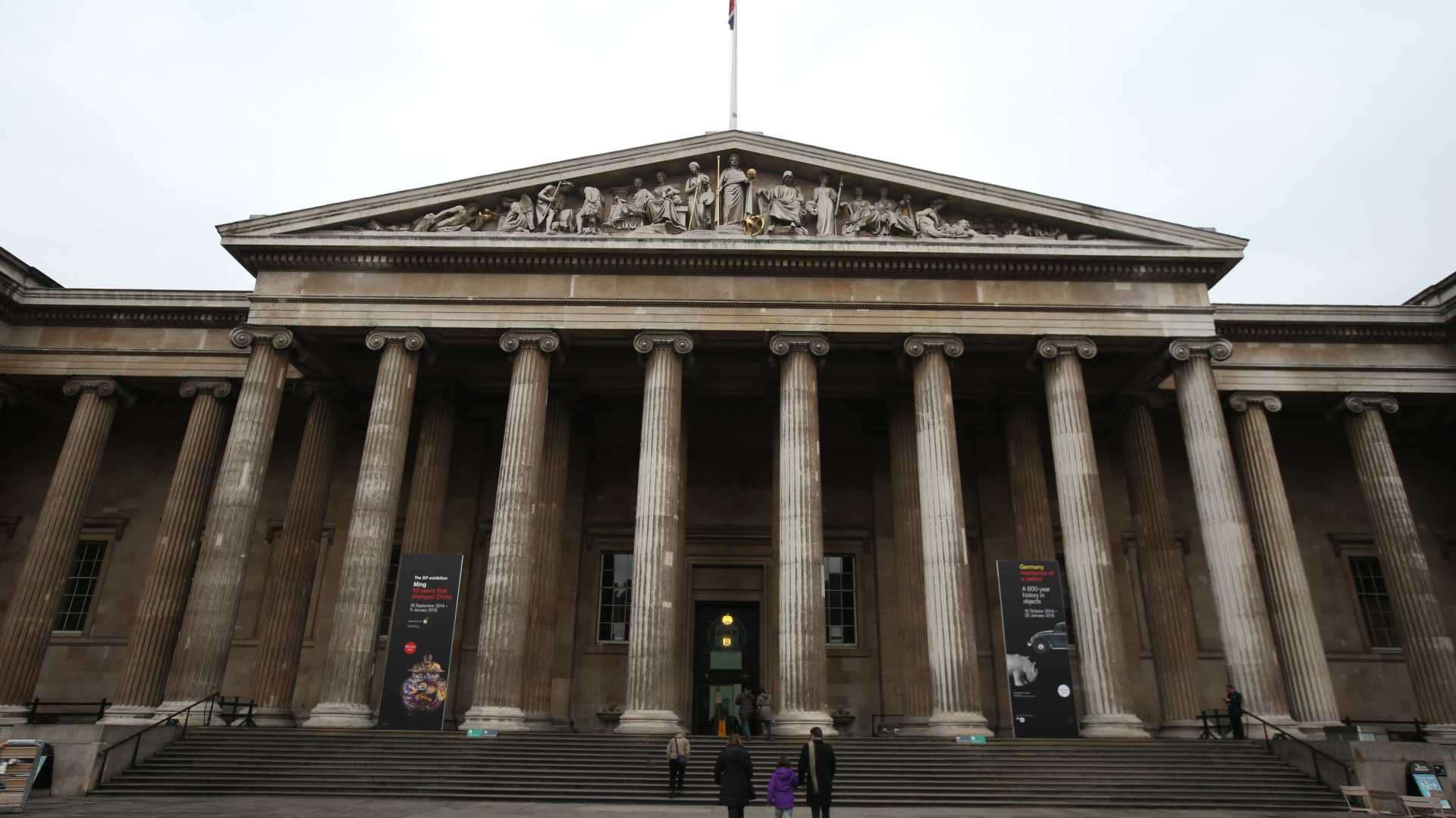 British Museum incorpora obra infiltrada pelo artista Banksy; veja peça