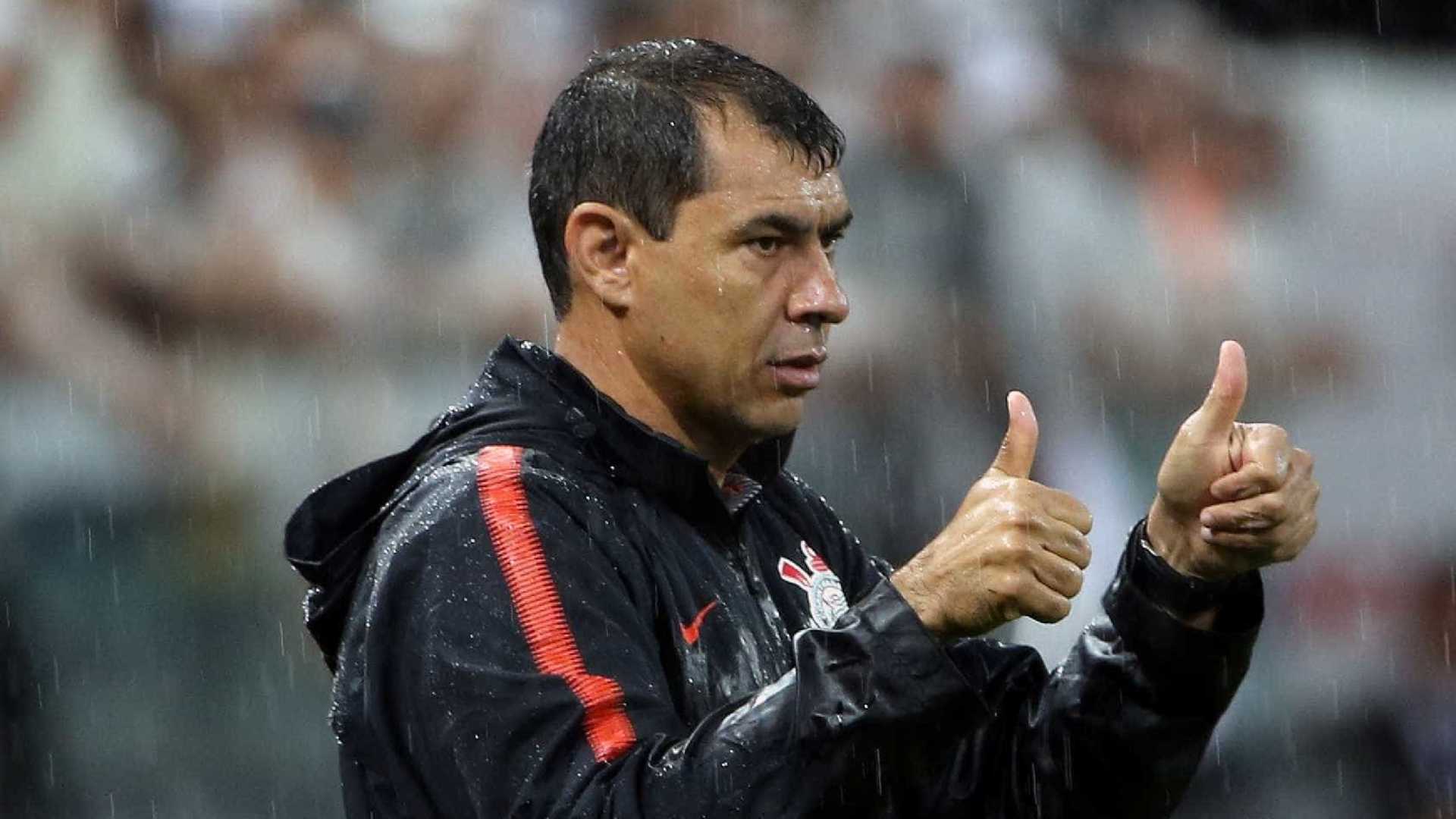 Carille se acerta com Corinthians e negocia rescisão com clube árabe