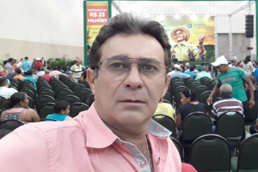 Prefeito de Saboeiro quer saber quem roubou o brilho da árvore de Natal do Município