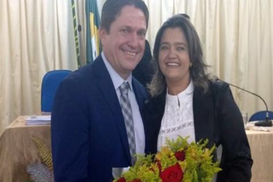 Mulher do prefeito de Iguatu vai presidir Câmara depois de eleição milionária