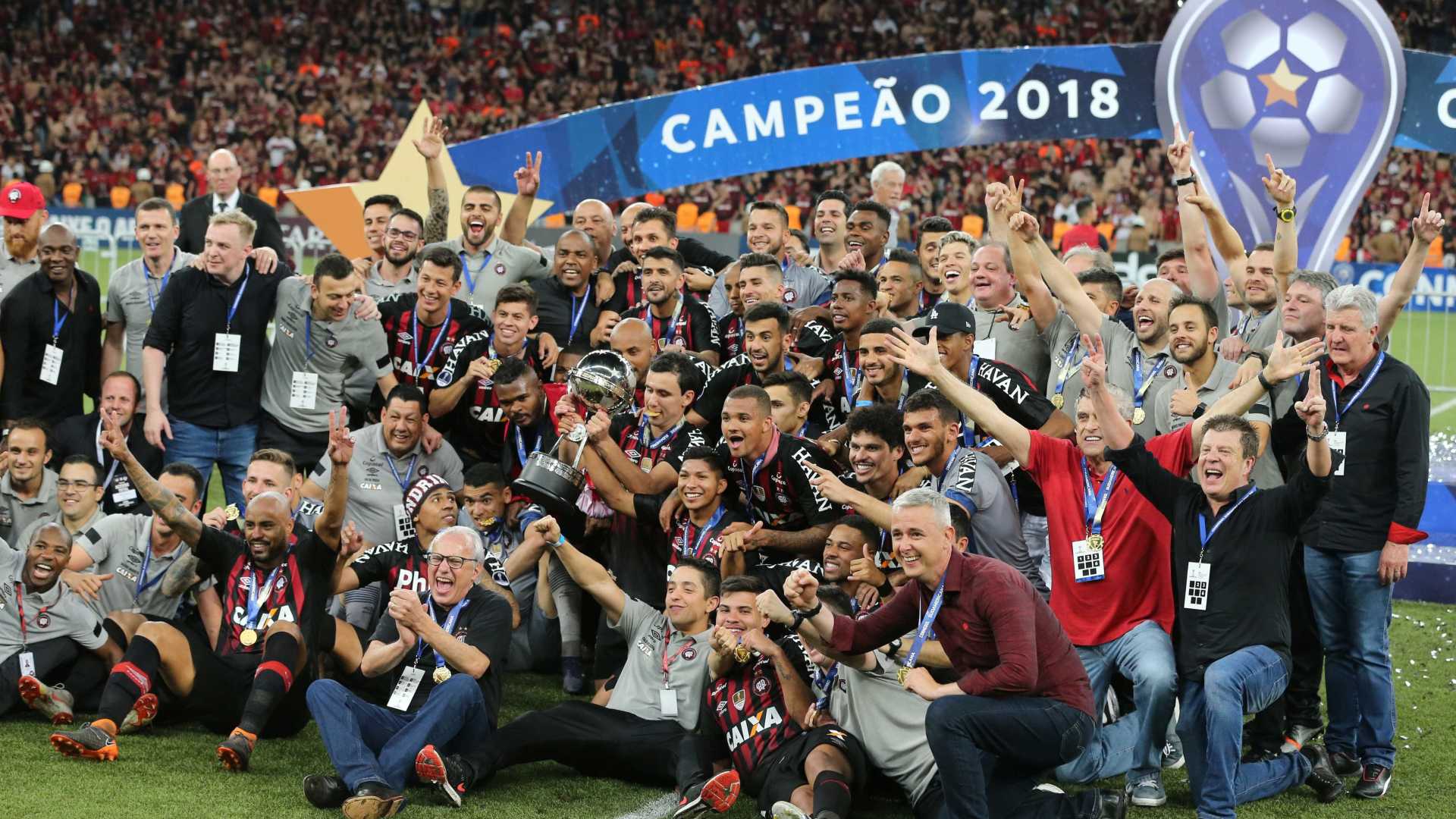 Atlético-PR vence Junior nos pênaltis e leva 1º título internacional