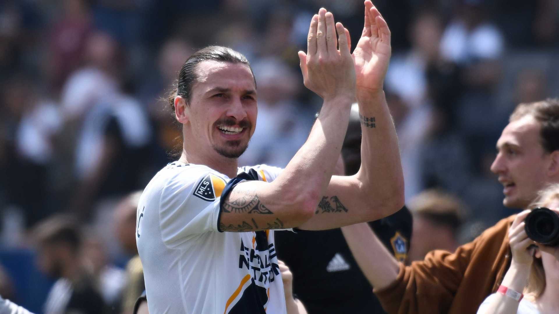 Ibrahimovic acerta com o Milan e pode jogar ao lado de Paquetá