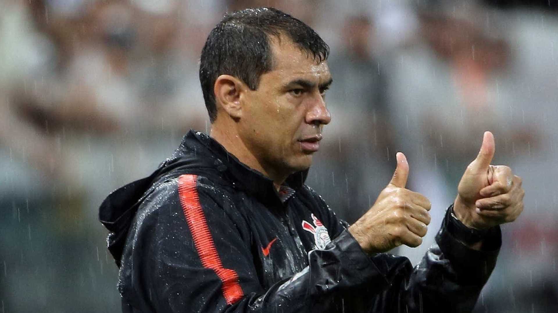 Corinthians anuncia retorno do técnico Carille