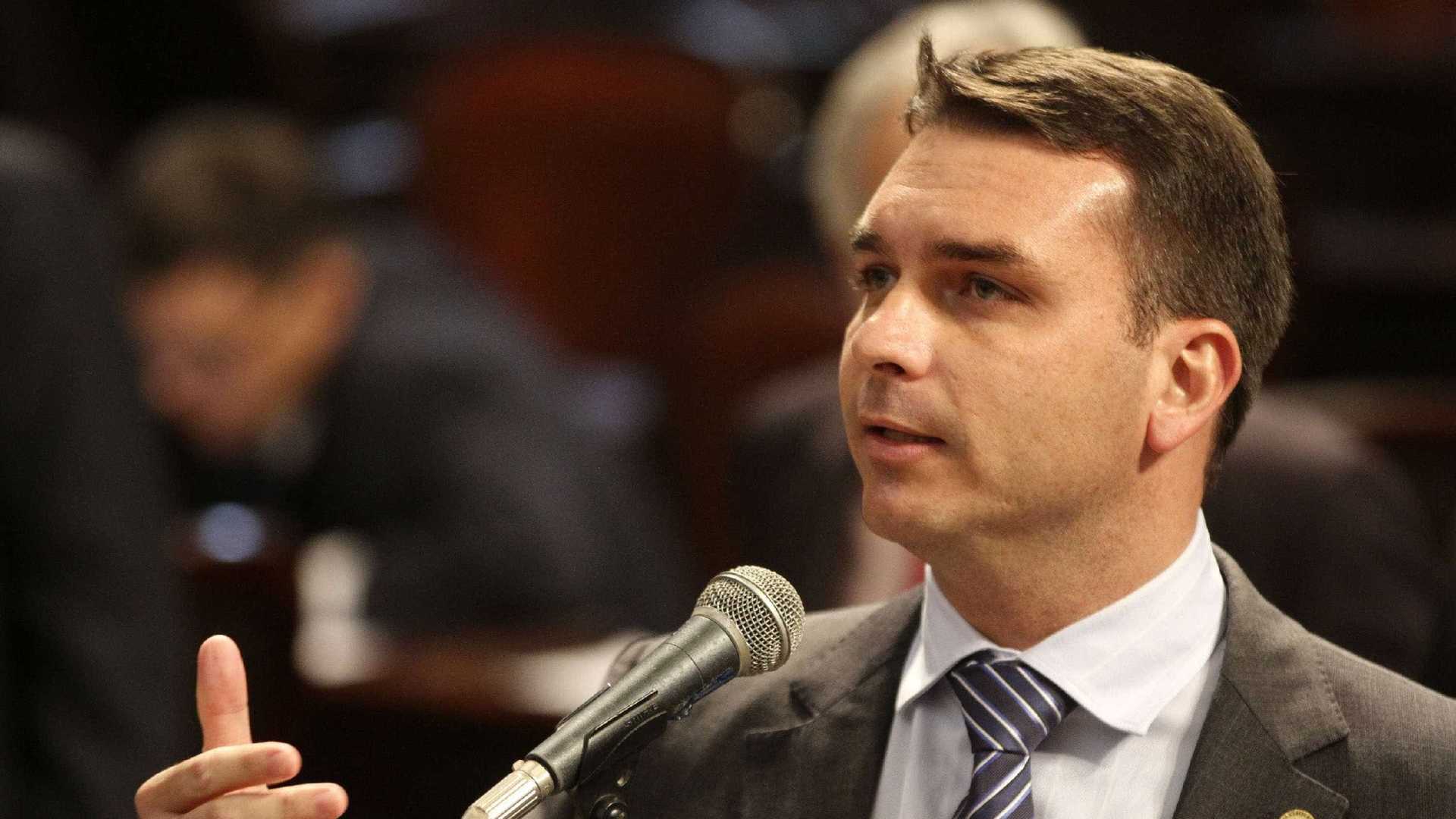 Depósitos a ex-assessor ocorreram em dias de pagamento da Alerj