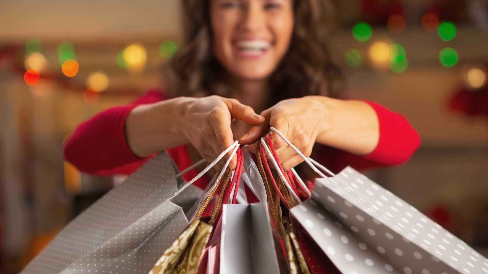 Varejo espera melhor Natal em 10 anos, mas consumidor ainda não comprou