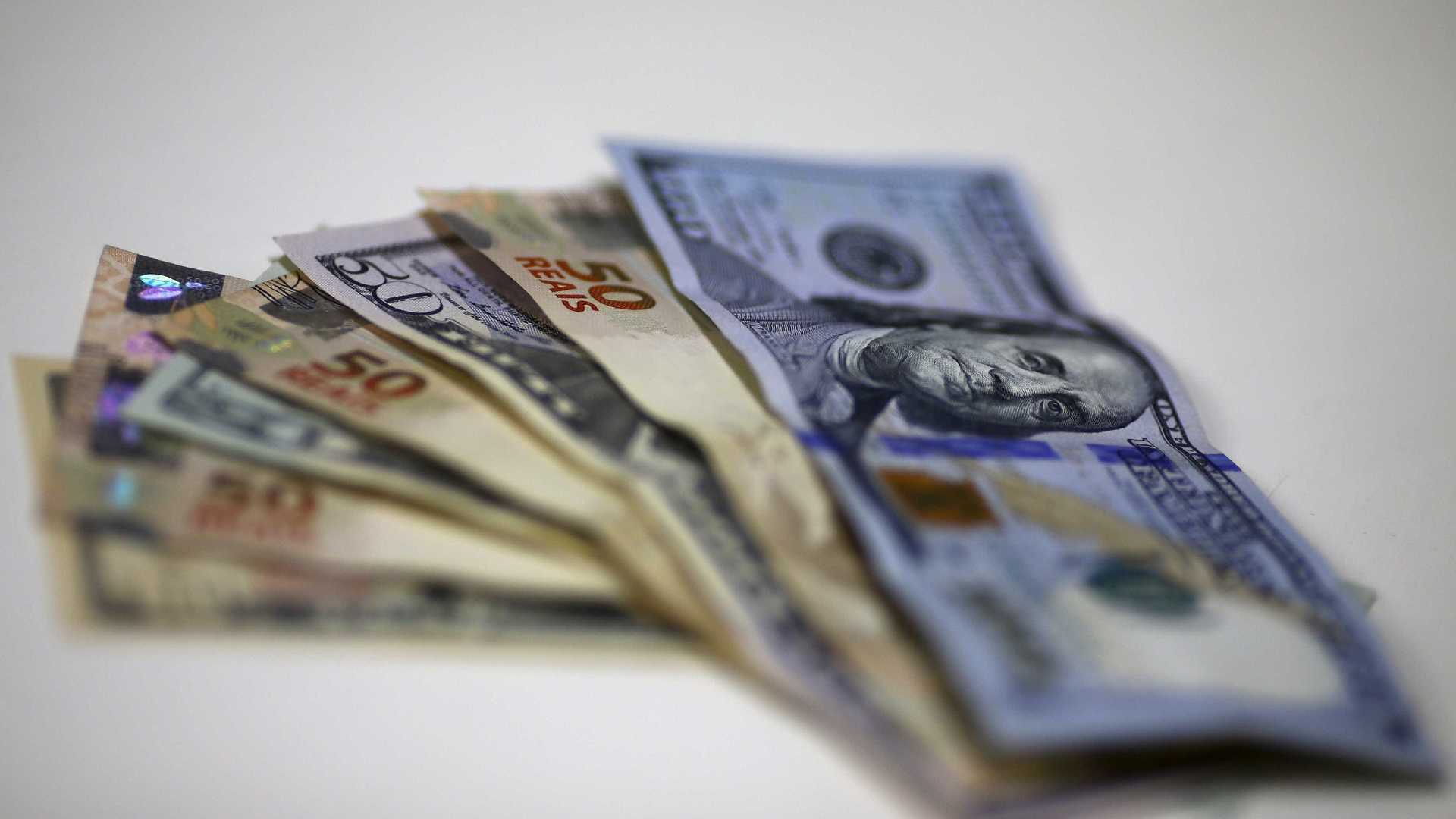 Dólar sobe 16,9% e bolsa aumenta 15% em 2018