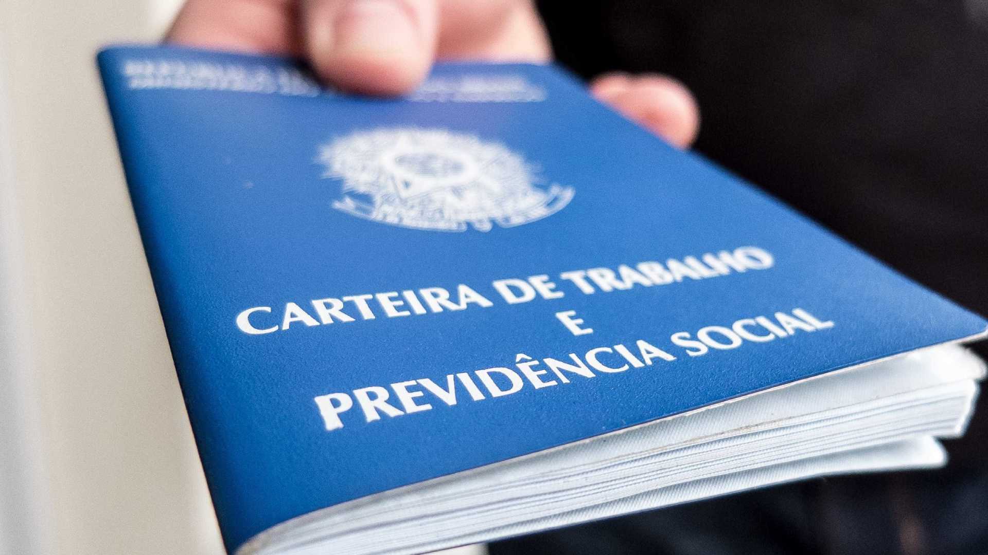Brasileiro vai trabalhar 60 dias a mais para se aposentar, diz estudo