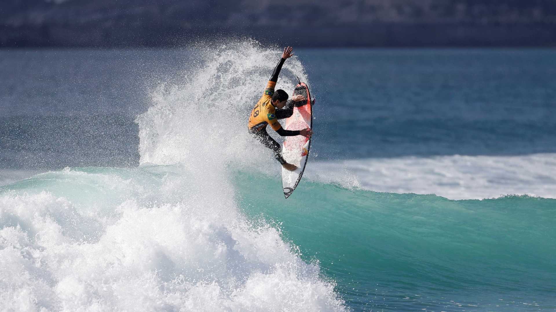 Com Medina e Filipinho, começa etapa final do mundial de surfe