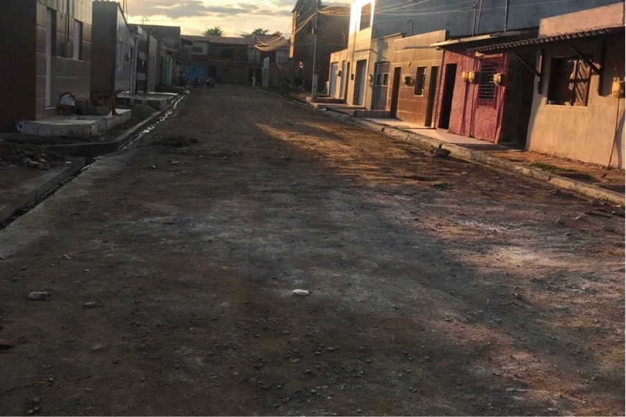 Dez ruas do bairro Parque Recreio recebem obras do Programa “Caminhos do Crato”