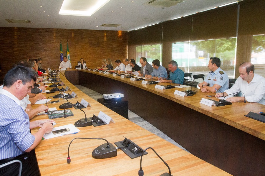 Governador reúne novo secretariado e reforça compromisso pelo desenvolvimento econômico do Estado