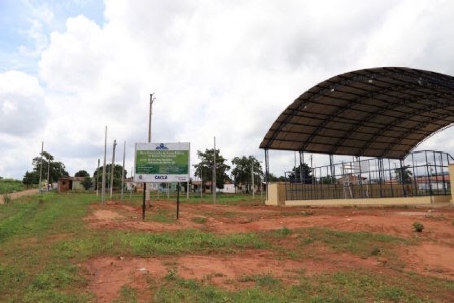Prefeitura de Juazeiro do Norte inicia construção de praça no bairro Frei Damião
