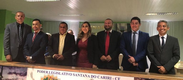 Com boicote da base do prefeito, oposição assume Câmara de Santana do Cariri