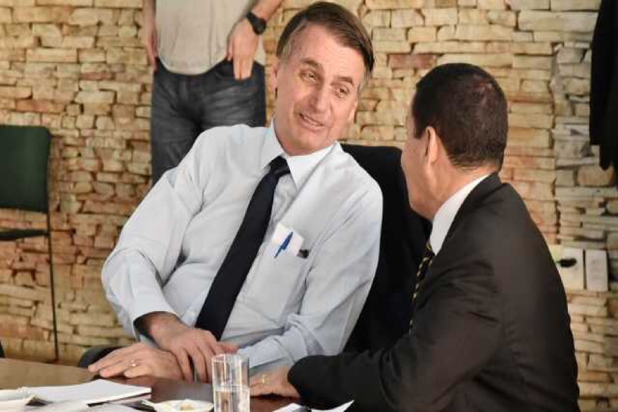 Bolsonaro deixa Mourão sem funções no governo