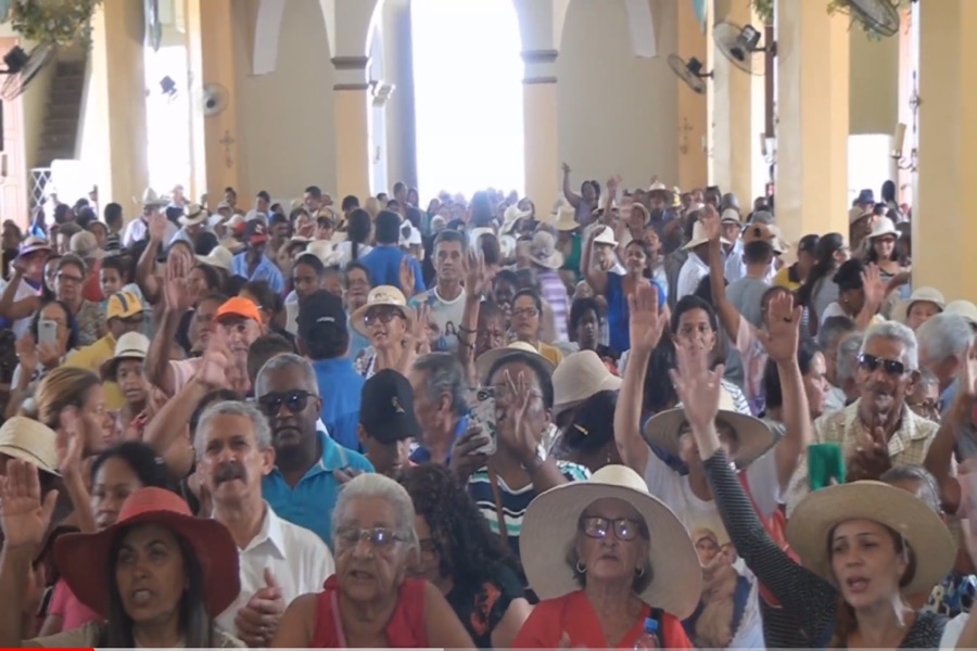 É grande a quantidade de romeiros em Juazeiro do Norte desde o final do ano
